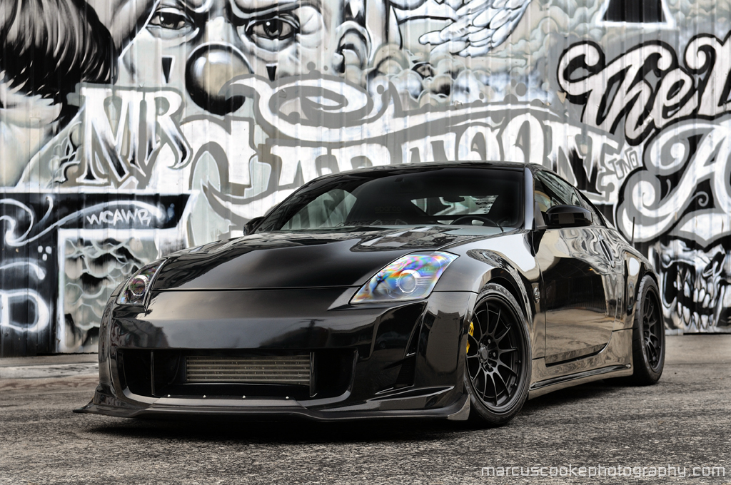 Нарисовать nissan 350z