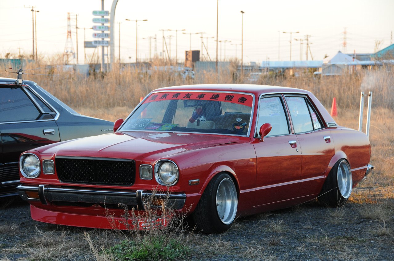 Toyota Cressida x30 stance Orange