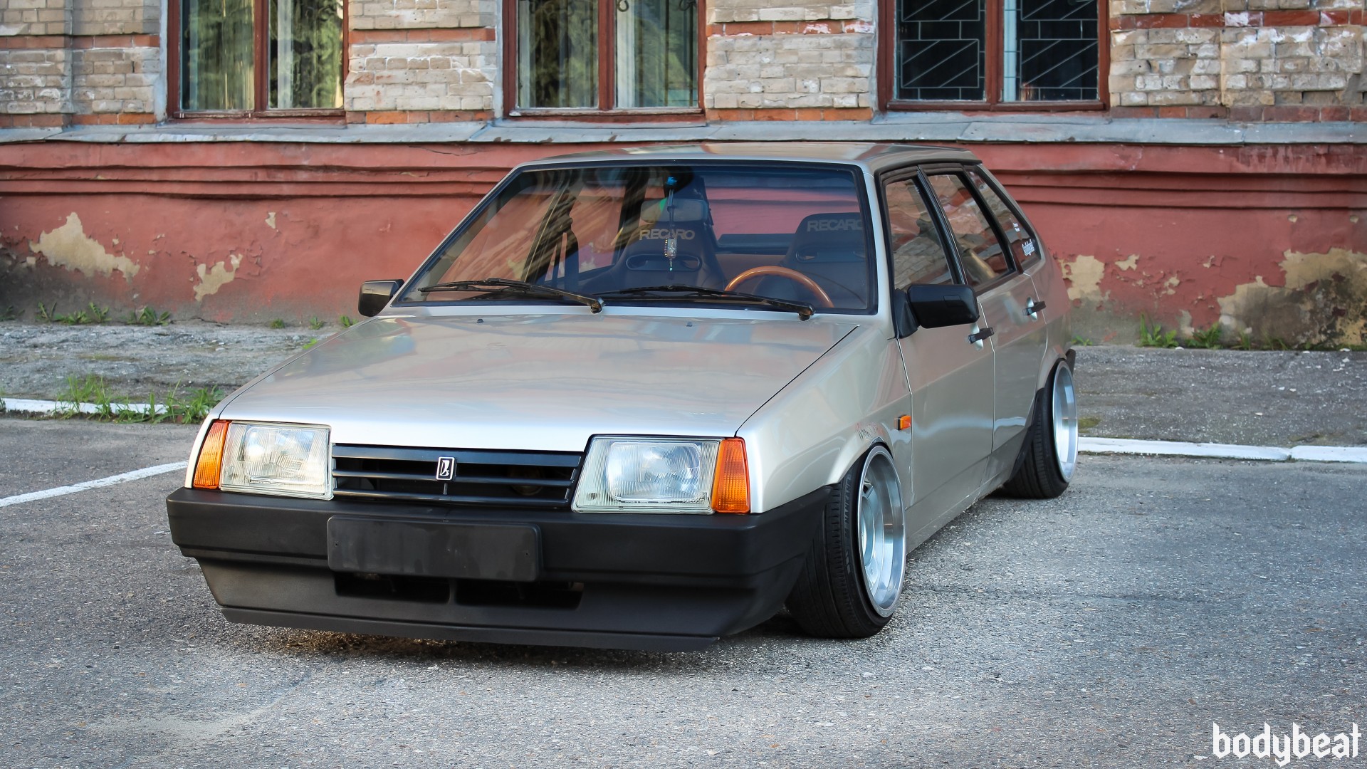 Lada 2109 stance